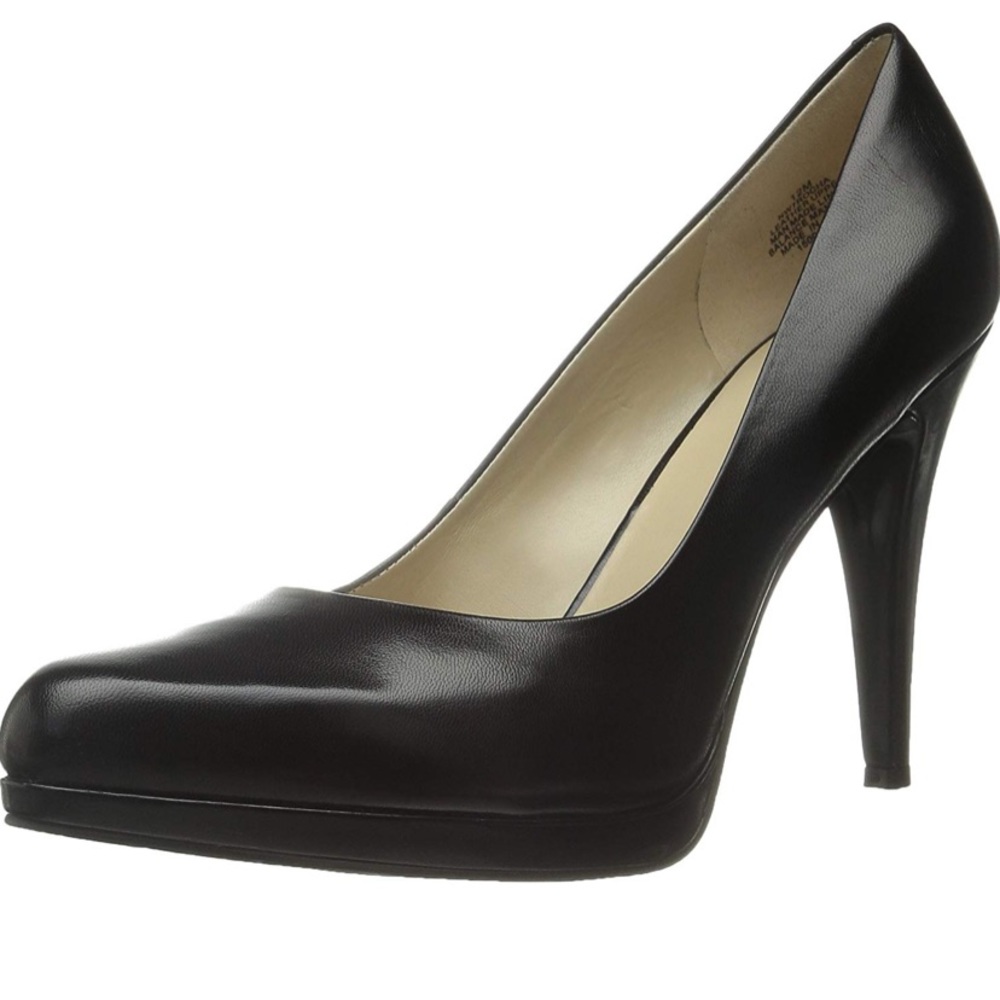 Nine West Rocha Black Platform Pumps